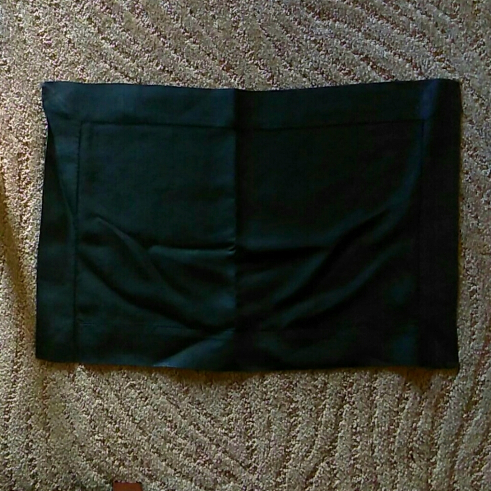 Pair of Black Linen Placemats lightweight